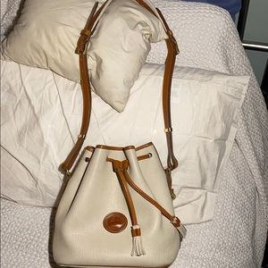 Dooney & Bourke bucket bag